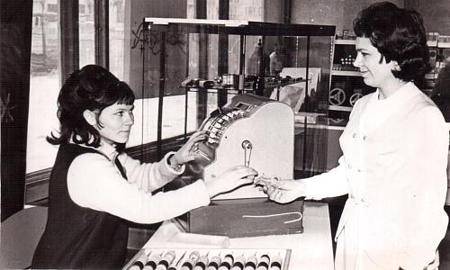 на практике в мазазине.jpg